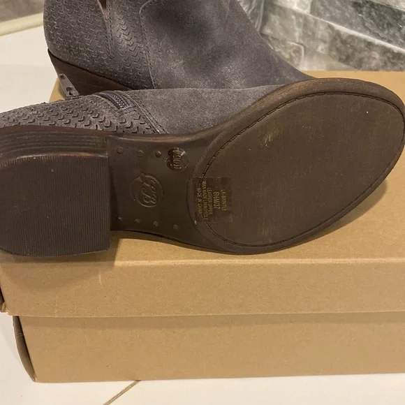 Lucky brand booties size 6.5 - Picture 5 of 5